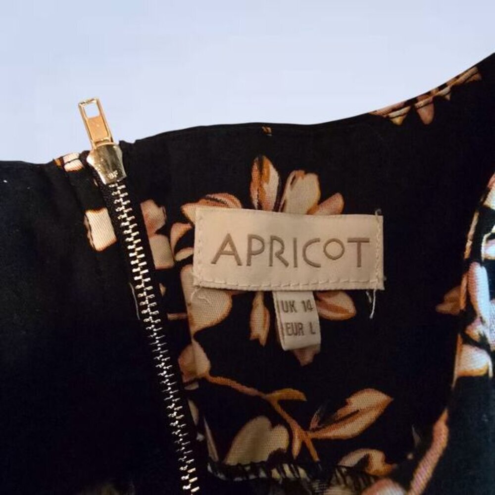 Apricot Black Floral Dress with Belt - Size‎ 10 - Picture 9 of 10